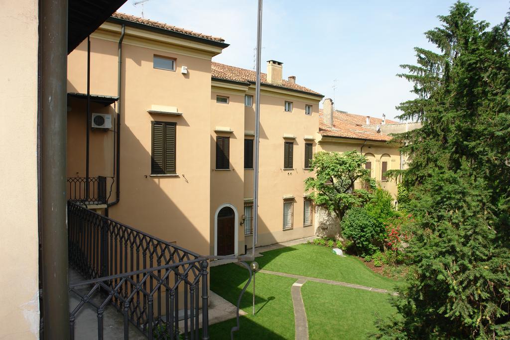 Residence In Centro Μάντοβα Εξωτερικό φωτογραφία